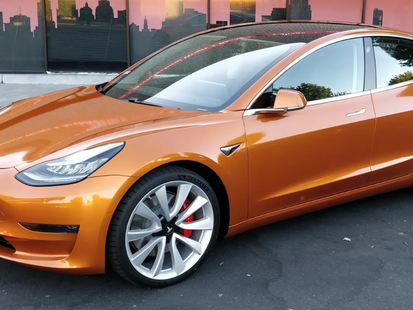 How to charge your electric car from the sun, at home