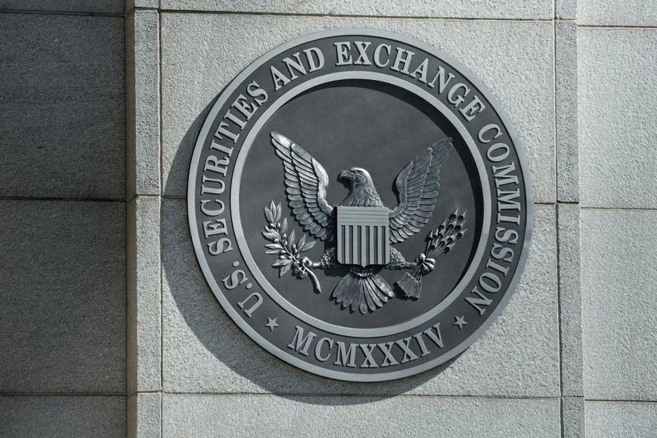 Bitcoin Core Developer Joins Forces With Former Morgan Stanley Exec To Warn SEC