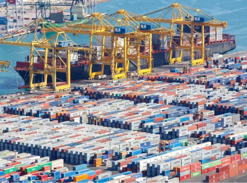 IBM-Maersk blockchain alliance cuts oceanic shipping times by 40%