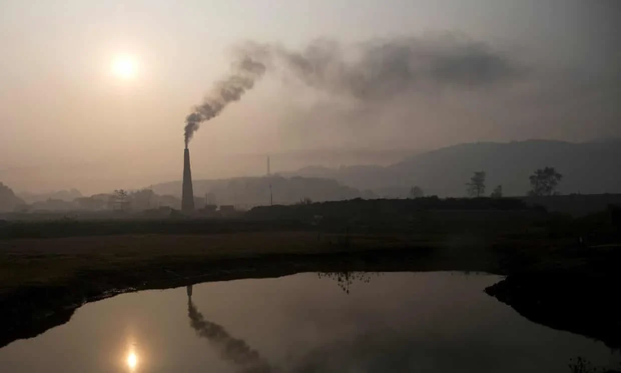 Quarter of world’s biggest firms ‘fail to disclose emissions’