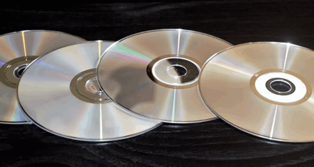 Researchers working on material that could yield 700TB optical discs