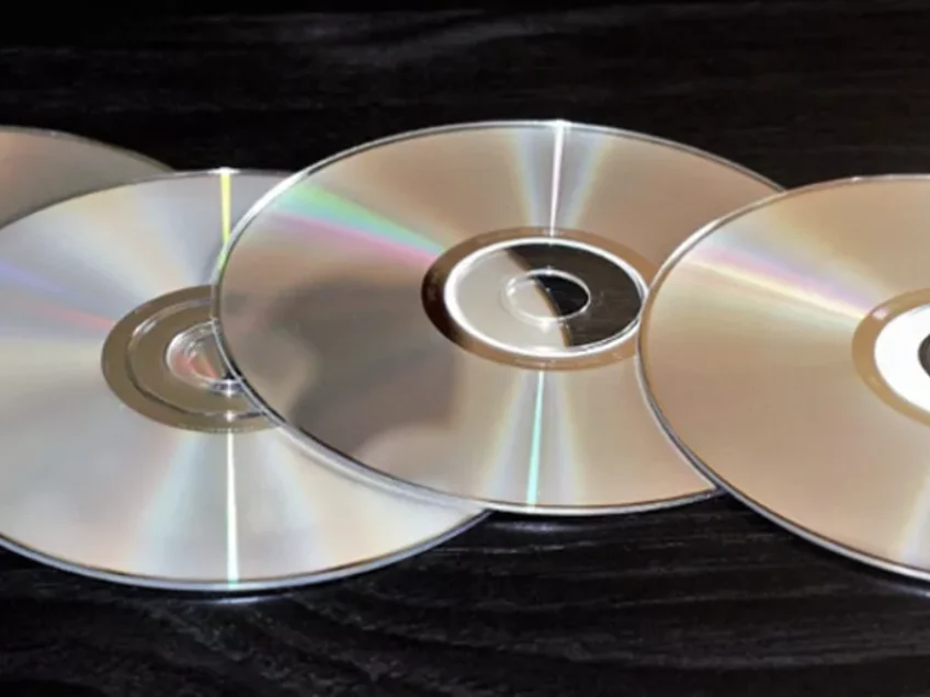 Researchers working on material that could yield 700TB optical discs